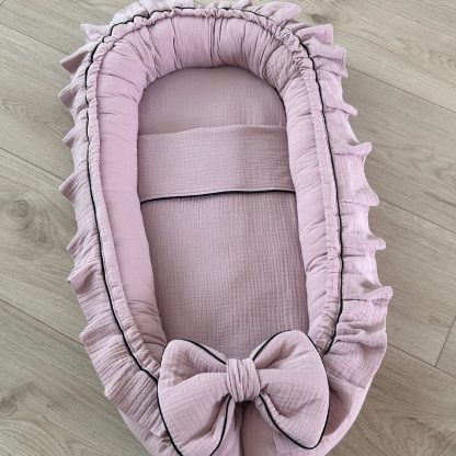 DIRECT OP VOORRAAD - babynestje mousseline oudroze met roezels