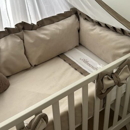 Bedbumper - met roezels