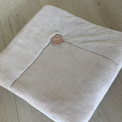 Velvet beige boxkleed 99x99cm