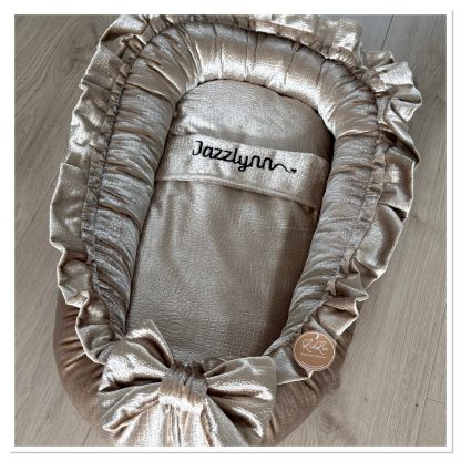 CUSTOM MADE babynestje geheel Goud in goud croco MET ROEZEL - Afbeelding 2