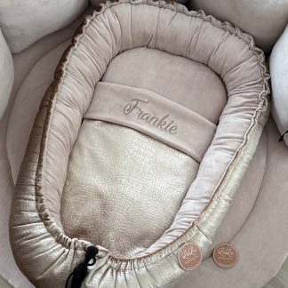 CUSTOM MADE babynestje Goud croco velvet en nicky velours beige