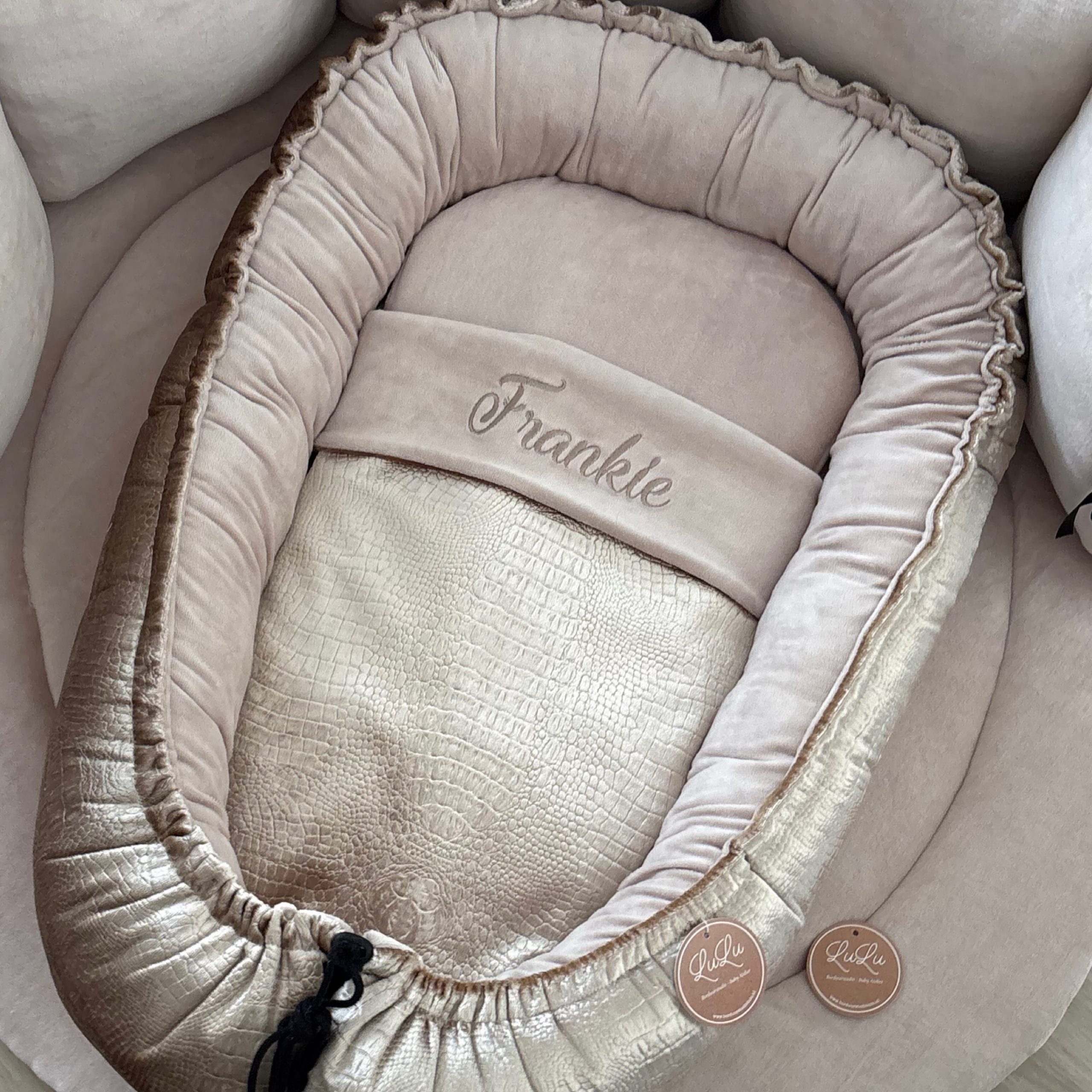 CUSTOM MADE babynestje Goud croco velvet en nicky velours beige