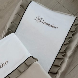 Aankleedkussenhoes Holland Velvet met zwart detail en taupe roezels